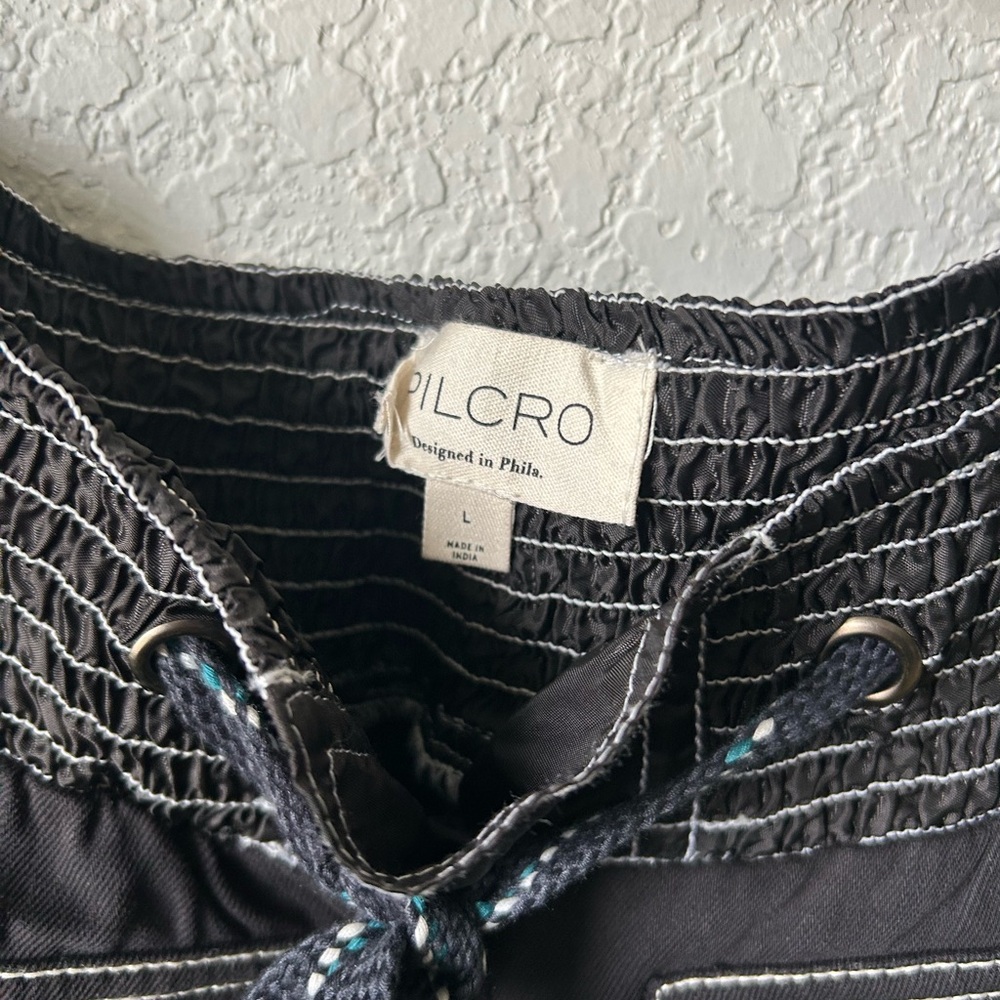 Pilcro Black Wide-Leg Pants with Contrast Stitching - Picture 4 of 16